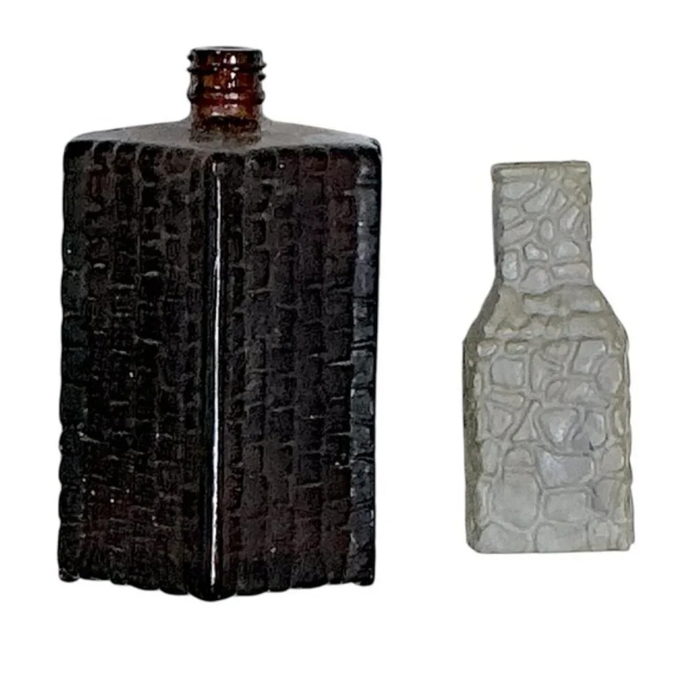 Vintage Avon Log Cabin Empty Wild Country Aftershave Glass Bottle Collectible
